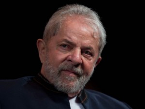 TRF-4 nega pedido da defesa de Lula para levar recurso de processo do sítio em Atibaia a instâncias superiores