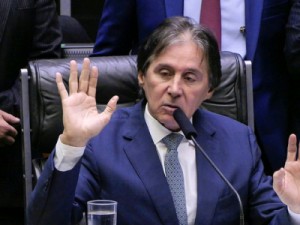 Eunício Oliveira não pretende pautar Reforma da Previdência neste ano