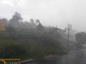 Chuva com ventos causa falta de energia elétrica em Barbalha