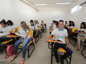 Centros Cearenses de Idiomas ampliam oportunidades para estudantes e professores da rede pública estadual