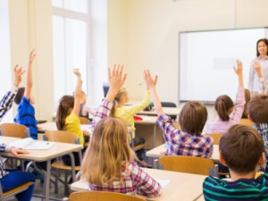 67% dos brasileiros apoiam educação gratuita a todos na universidade, diz Datafolha