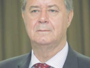 ABRIL Secretário diz que homicídios cairão