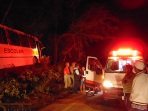 Acidente com ônibus deixa muitos romeiros feridos no Caldas
