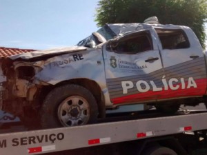 Acidente com viatura deixa 3 PMs feridos em Campos Sales