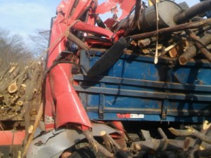 Acidente com três vítimas fatais próximo a fábrica de cimento   