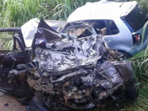 Acidente entre dois carros deixa seis mortos na GO-462, em Goiânia