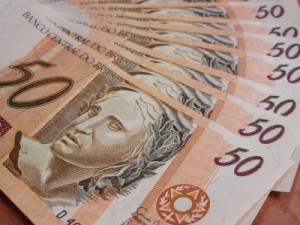 Administração concede 53% para Endemias e 11,36% para o Magistério de Barbalha