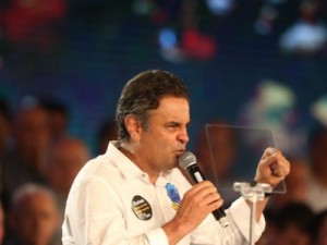 Aécio Neves é reeleito para presidir o PSDB por mais dois anos
