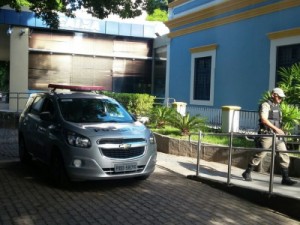 Agência bancária é assaltada no Espinheiro, na Zona Norte do Recife