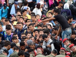 Alemanha investiga entrada de terroristas em meio a refugiados