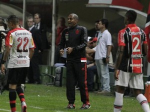 Aliviado, Cristóvão acredita em recuperação do Flamengo na Série A