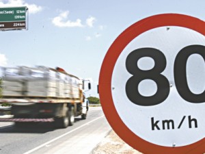 Alta velocidade: média de 7 mil multas por mês