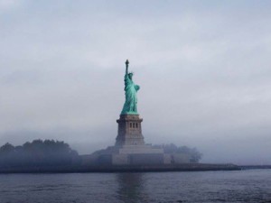 Ameaça de bomba faz Estátua da Liberdade ser evacuada