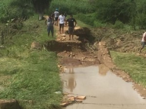 Animais são arrastados por correnteza durante chuva de 160 mm em Santana do Cariri