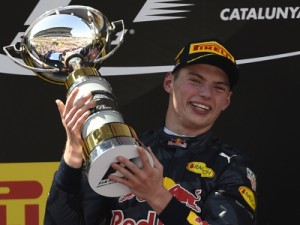 Aos 18 anos, Verstappen faz história e vence o GP da Espanha