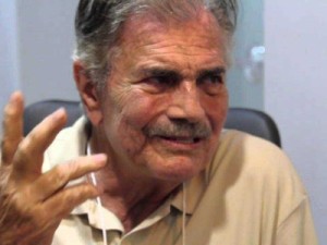 Aos 82 anos, Tarcísio Meira se afasta de novela da Globo