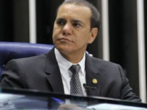 Após duas recusas, tucano assume relatoria de processo de Delcídio no Conselho