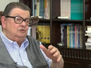 Após 'lambança' no 1º mandato, Dilma faz ajuste 'bem calibrado', diz Delfim Netto