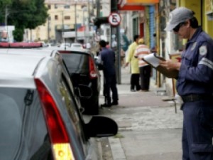 Após ter placa do carro clonada, motorista cearense recebe mais de 10 multas
