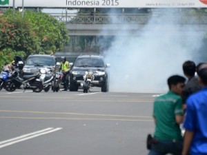 Ataque com explosivos deixa mortos na capital da Indonésia