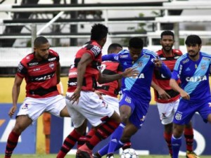 Atlético-GO deslancha no segundo tempo e bate a Ponte Preta de virada