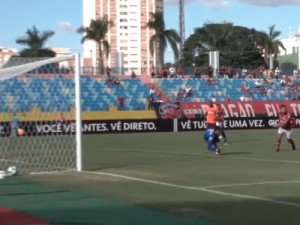 Atlético-GO perde pênalti e Furacão vence a segunda consecutiva