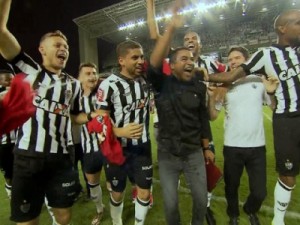 Atlético-MG é campeão mineiro vencendo o Cruzeiro e conquista o 44o título