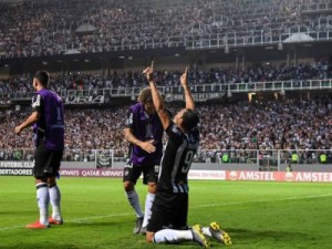 Atlético-MG faz 3 a 2 no Danubio e está classificado na Libertadores