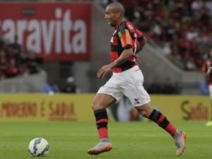 Atlético-MG vence e põe Flamengo na zona de perigo na estreia de Sheik