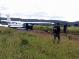 Avião que saiu da Bolívia com 300 kg de droga é interceptado em MT