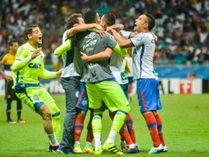 Bahia domina o Criciúma em casa, vence por 2 a 0 e sobe para quinto na tabela