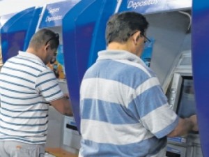 Bancos fecham no fim do ano