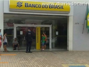 Bandidos arrombam Agência do BB do Pirajá e leva todo dinheiro