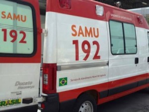 Bandidos assaltam equipe do Samu que transportava paciente ferido em acidente