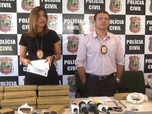 Bando tenta sequestrar policial que iria prendê-lo; quatro são capturados