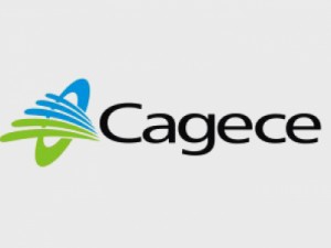 Barbalha-CE Cano estourado desperdiça água no Bairro do Rosário