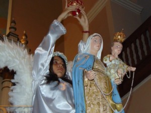 Barbalha-CE Coroação de Nossa Senhora emociona fiéis