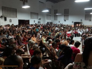 Barbalha-CE Fiéis lotam igrejas e capelas para as celebrações das cinzas