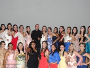 Barbalha-CE Formandos em Nutrição da FJN celebram Missa em Ação de Graças