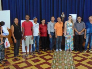 Barbalha-CE Paróquia entrega prêmios da rifa de Santo Antônio