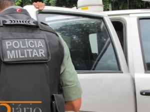 Barbalha-CE Polícia é acionada para conter motim na cadeia pública 