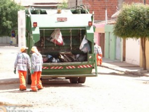 Barbalha-CE Prefeitura amplia as ações na limpeza pública