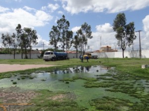 Barbalha-CE Prefeitura esgota cisterna do Parque da Cidade  