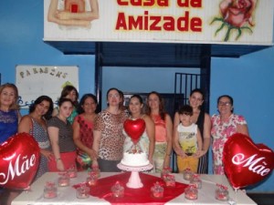 BARBALHA - Rotary Club faz reunião alusiva ao Dia das Mães