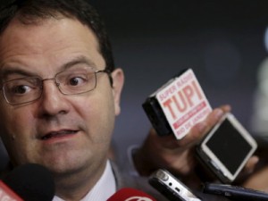 Barbosa nega divergência com Levy e diz que Orçamento pode ter ajuste