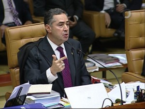 Barroso autoriza PF a continuar inquérito sobre Temer no recesso