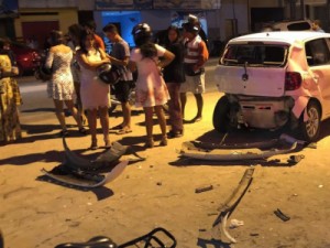 Bebê morre ao ser lançado de carro atingido por outro veículo no sul da Bahia