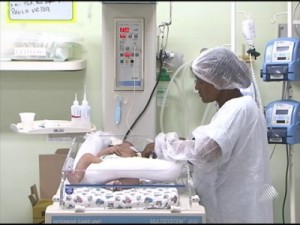 Bebês baianos aguardam há meses tratamento para doenças no coração