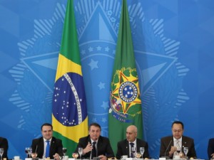 Bolsonaro diz que discute com governadores revisão de áreas de proteção ambiental