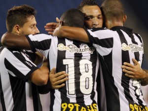 Botafogo derrota Mogi e mantém vantagem na liderança isolada